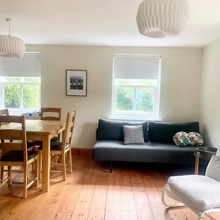 Apartamento Delightful Ely House Bright And Warm With Cathedral View Exterior foto