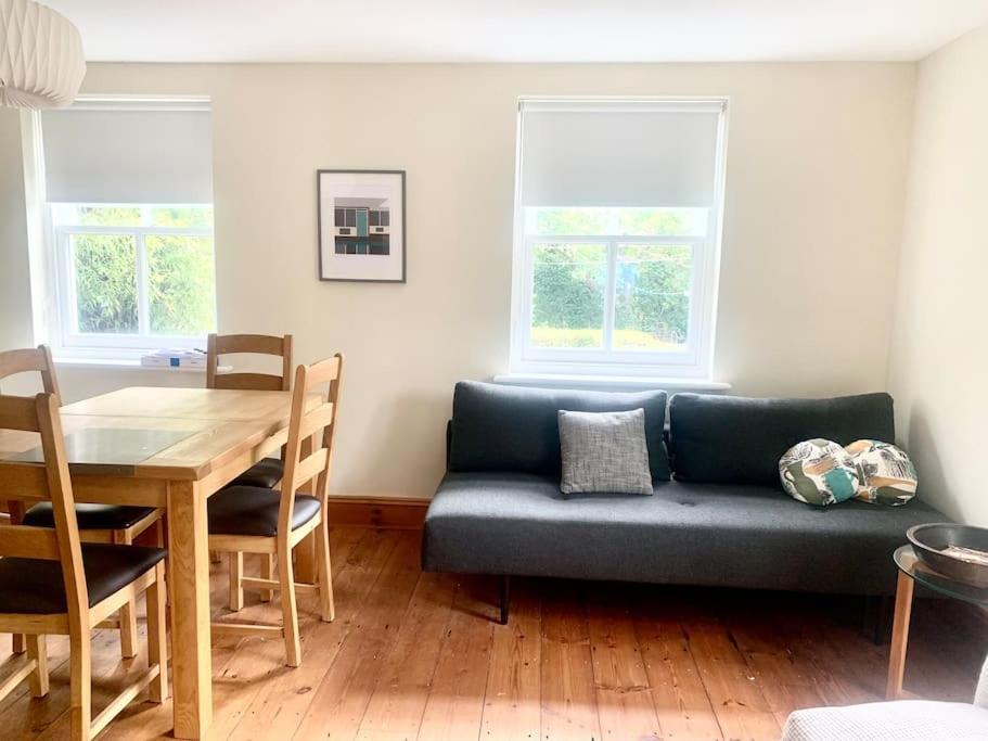 Apartamento Delightful Ely House Bright And Warm With Cathedral View Exterior foto